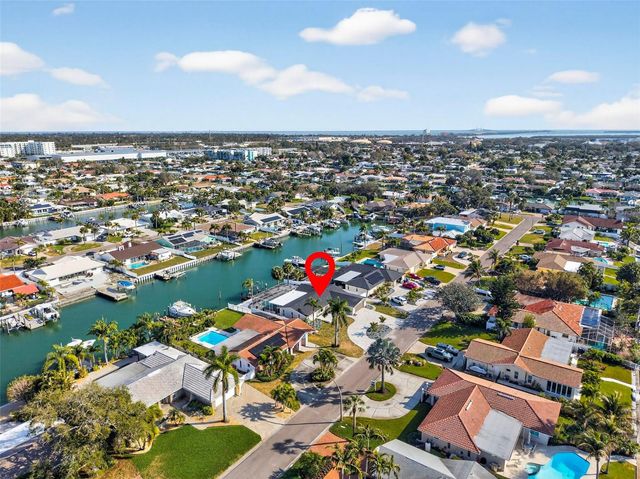 4426 43RD STREET S, St Petersburg, FL 33702