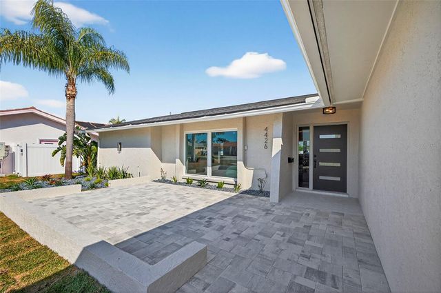 4426 43RD STREET S, St Petersburg, FL 33702