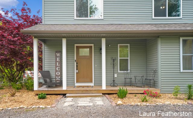 10451 Pine Island Drive Ne, Algoma Twp, MI 49345