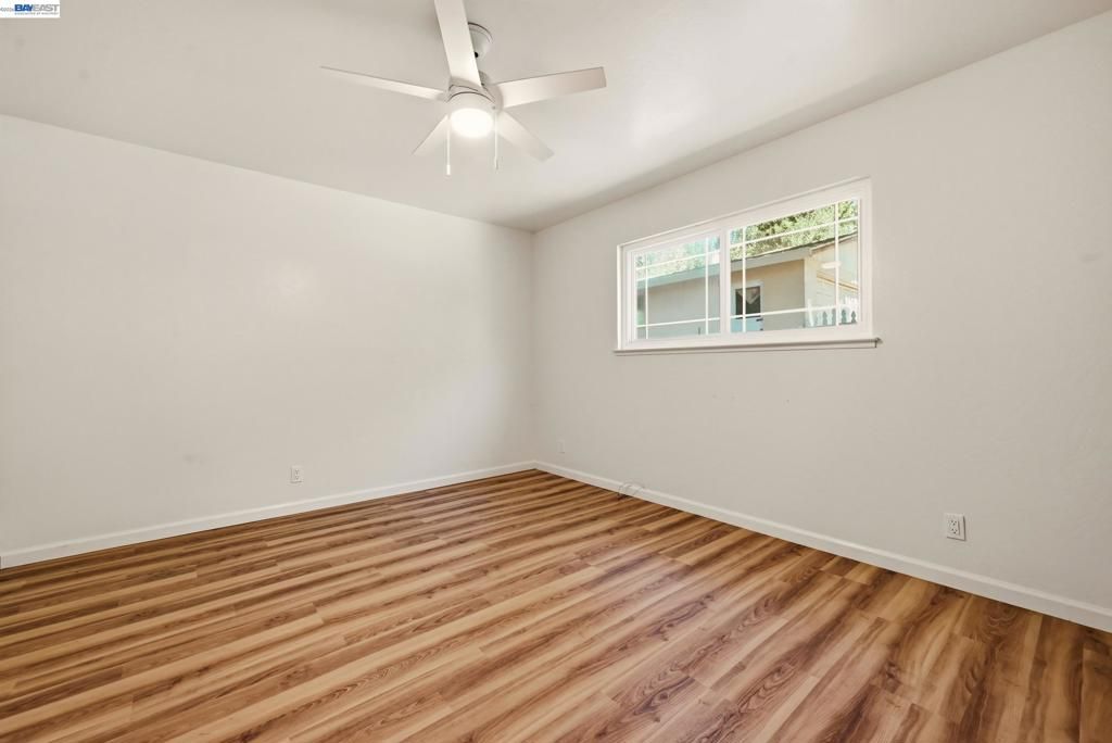 Image 15 of property listing at 10160 Crow Canyon Rd, Castro Valley, CA 94552