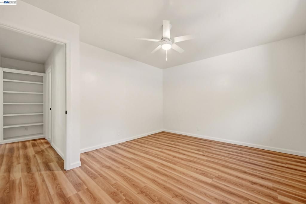 Image 17 of property listing at 10160 Crow Canyon Rd, Castro Valley, CA 94552