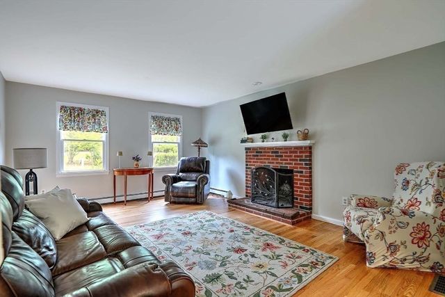 1 Greenwood Dr, Millis, MA 02054