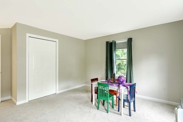 1 Greenwood Dr, Millis, MA 02054