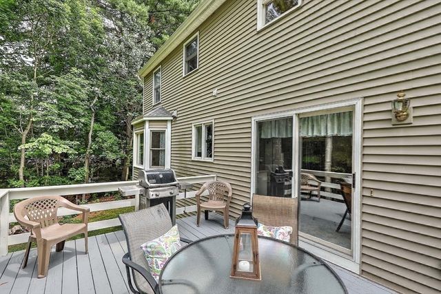 1 Greenwood Dr, Millis, MA 02054