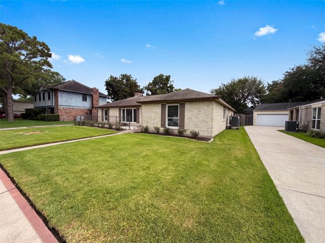 14923 Aspen Hills Drive, Houston, TX 77062