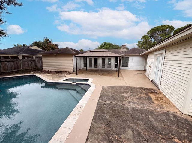 14923 Aspen Hills Drive, Houston, TX 77062