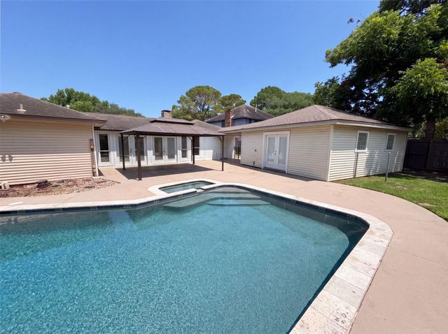 14923 Aspen Hills Drive, Houston, TX 77062