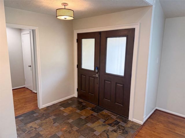 14923 Aspen Hills Drive, Houston, TX 77062