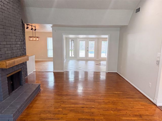 14923 Aspen Hills Drive, Houston, TX 77062
