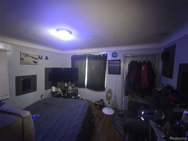 5555 Neff Avenue, Detroit, MI 48224