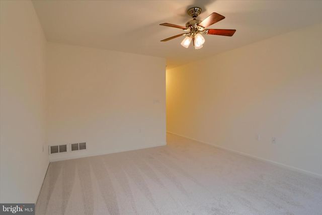 87 COURTYARD DR, Carlisle, PA 17013