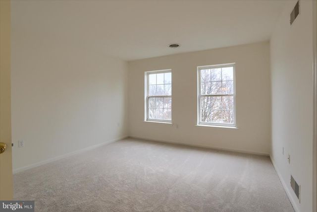 87 COURTYARD DR, Carlisle, PA 17013