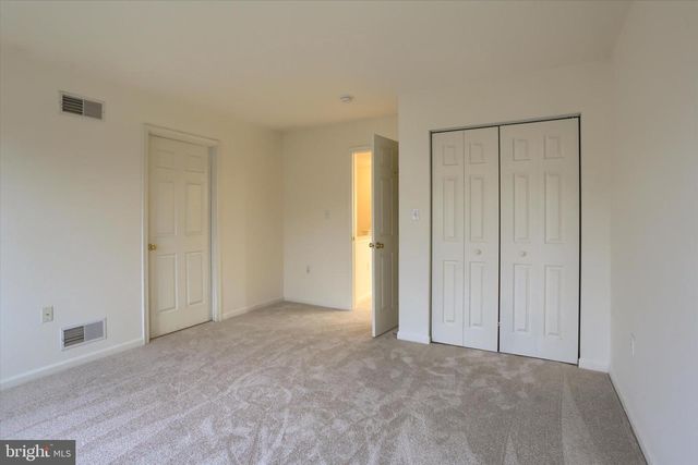 87 COURTYARD DR, Carlisle, PA 17013