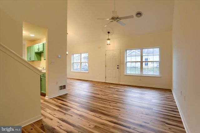 87 COURTYARD DR, Carlisle, PA 17013