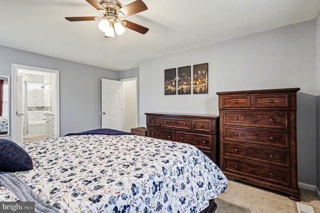 1 CROSSWOOD PL, Stafford, VA 22554