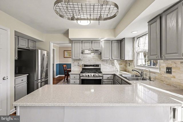 1 CROSSWOOD PL, Stafford, VA 22554