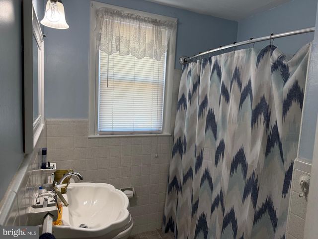 9966 VERREE RD, Philadelphia, PA 19115