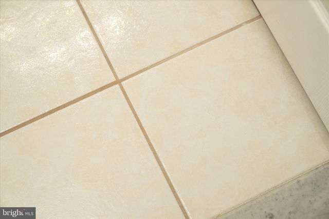 48 WYNDHAM PL, Robbinsville, NJ 08691