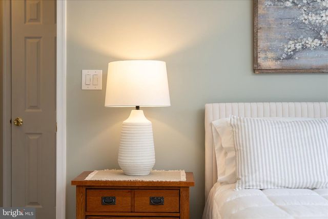 48 WYNDHAM PL, Robbinsville, NJ 08691