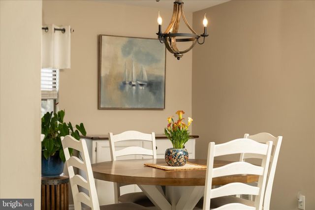 48 WYNDHAM PL, Robbinsville, NJ 08691