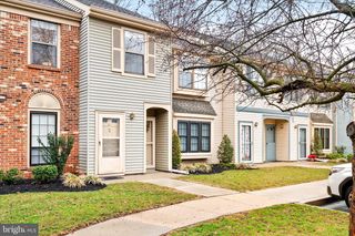 48 WYNDHAM PL, Robbinsville, NJ 08691