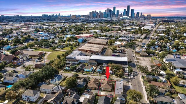 7 Hunt Street, Houston, TX 77003