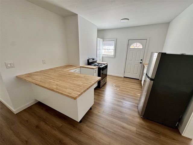 7 Hunt Street, Houston, TX 77003