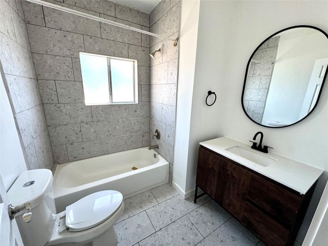 7 Hunt Street, Houston, TX 77003