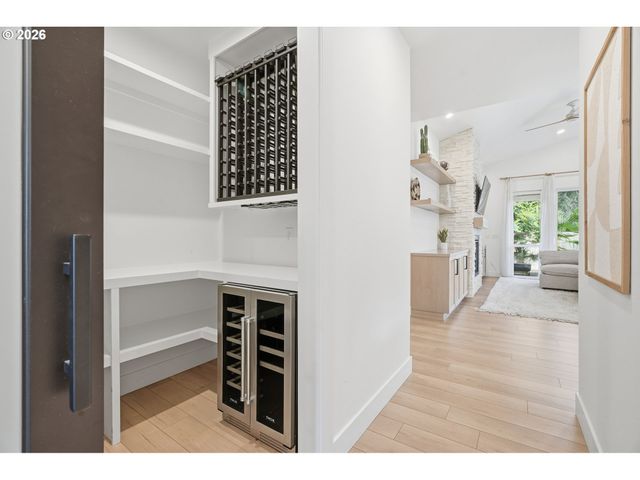 4114 ILLAHE RIVER Ct S, Salem, OR 97302