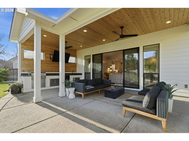 4114 ILLAHE RIVER Ct S, Salem, OR 97302