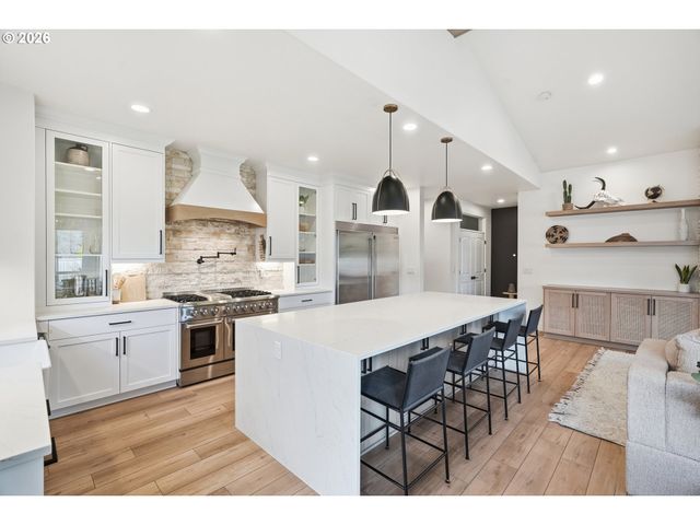 4114 ILLAHE RIVER Ct S, Salem, OR 97302