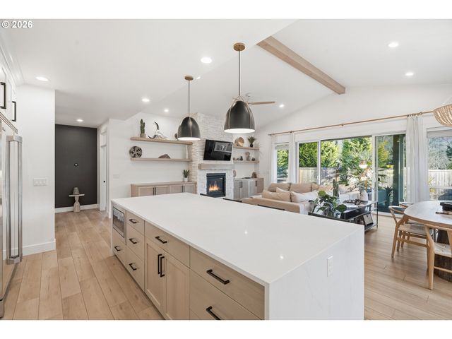 4114 ILLAHE RIVER Ct S, Salem, OR 97302