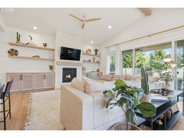 4114 ILLAHE RIVER Ct S, Salem, OR 97302