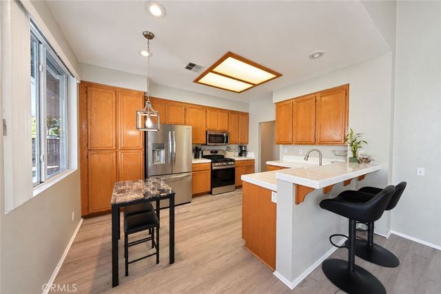 41168 Vincennes Court, Murrieta, CA 92562