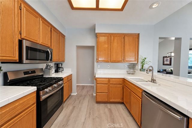 41168 Vincennes Court, Murrieta, CA 92562