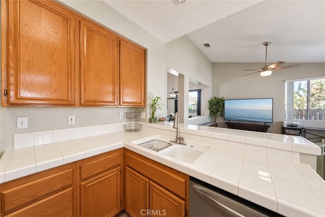 41168 Vincennes Court, Murrieta, CA 92562