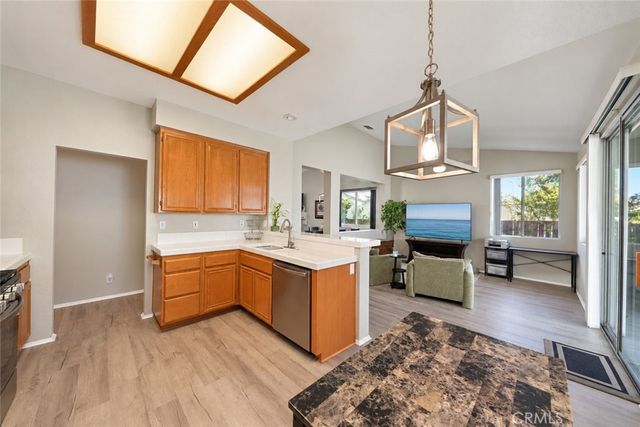 41168 Vincennes Court, Murrieta, CA 92562