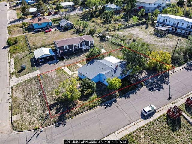 704 W Jefferson St, Trinidad, CO 81082