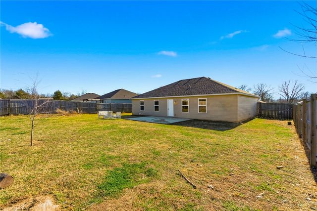 15124 White Fawn Drive, Garfield, AR 72732