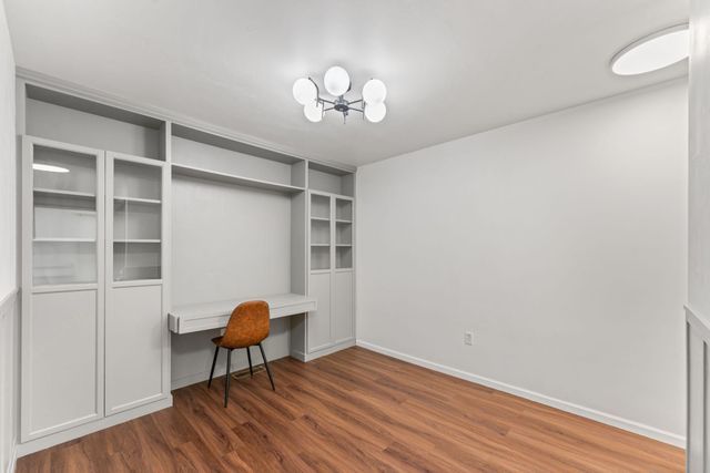 1550 Zarthan Avenue S 512, Saint Louis Park, MN 55416