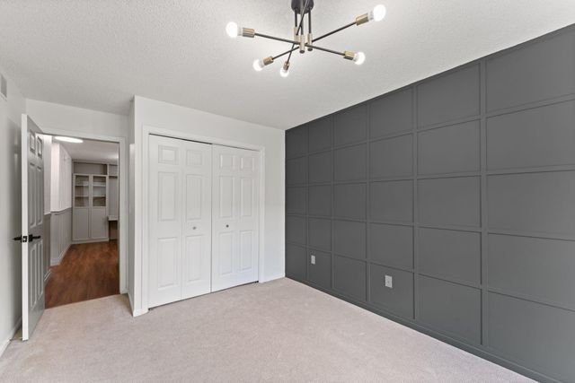 1550 Zarthan Avenue S 512, Saint Louis Park, MN 55416
