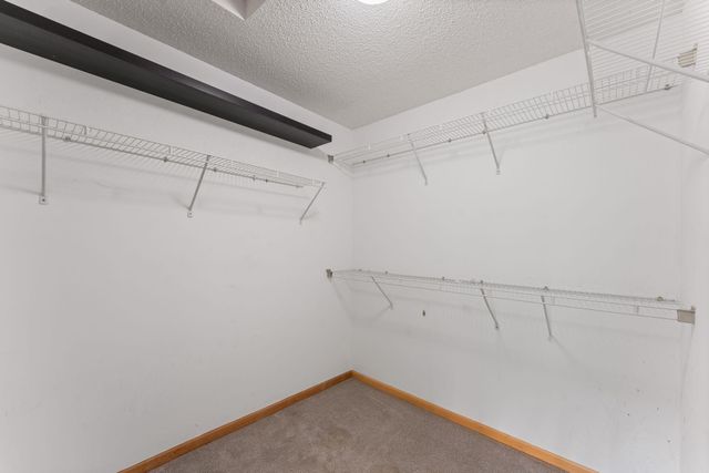 1550 Zarthan Avenue S 512, Saint Louis Park, MN 55416