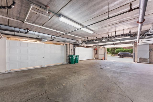 1550 Zarthan Avenue S 512, Saint Louis Park, MN 55416