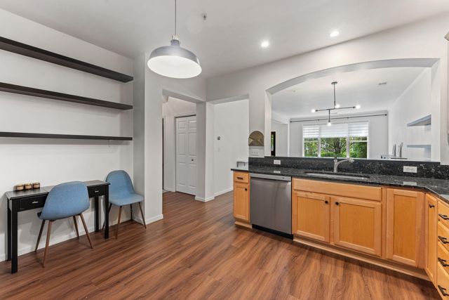 1550 Zarthan Avenue S 512, Saint Louis Park, MN 55416