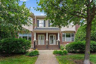 1550 Zarthan Avenue S 512, Saint Louis Park, MN 55416