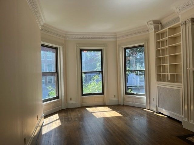 31 Bay State Rd 2, Boston, MA 02215
