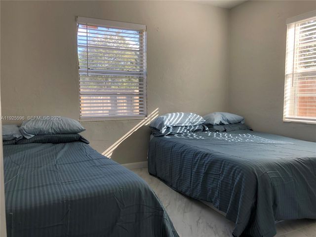 1938 Sheridan St REAR, Hollywood, FL 33020