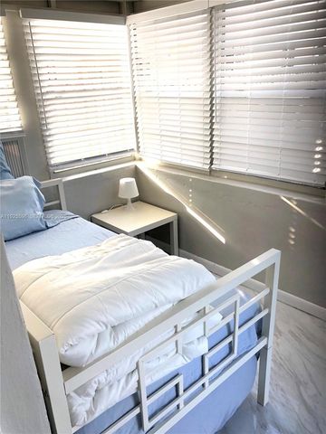 1938 Sheridan St REAR, Hollywood, FL 33020