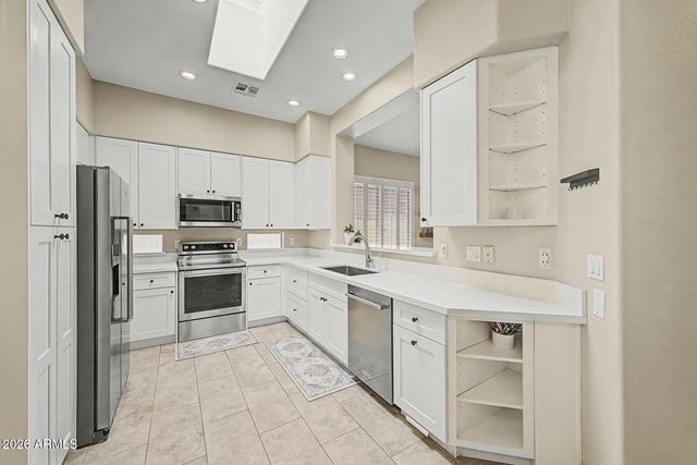 366 E KRISTA Way, Tempe, AZ 85284