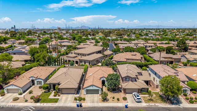366 E KRISTA Way, Tempe, AZ 85284